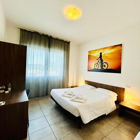 Hotel Bed & Bike Cesena Kültér fotó